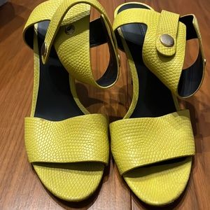 Yellow straps stilettos size 40